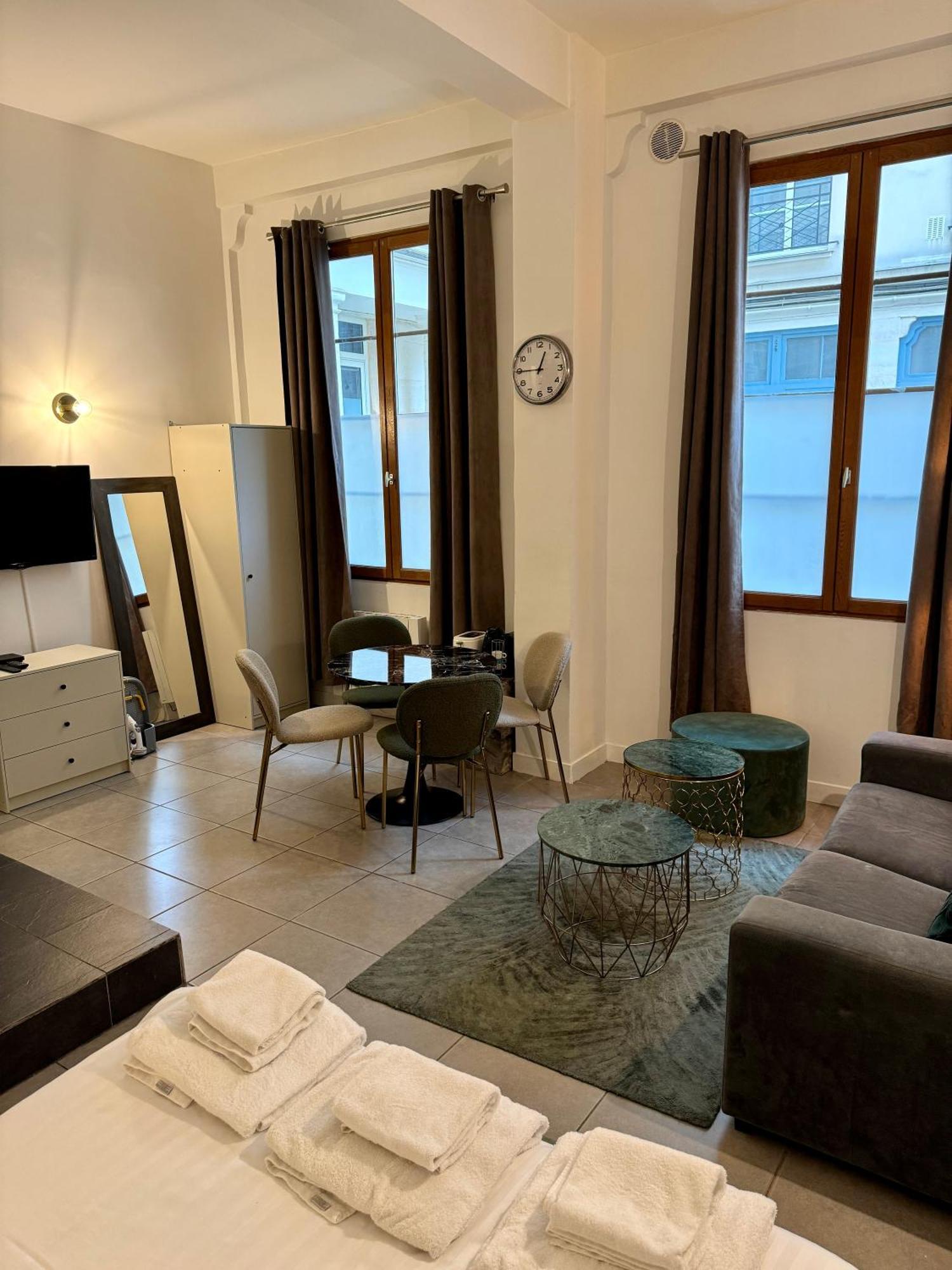 Temple Apartments Paris Bagian luar foto